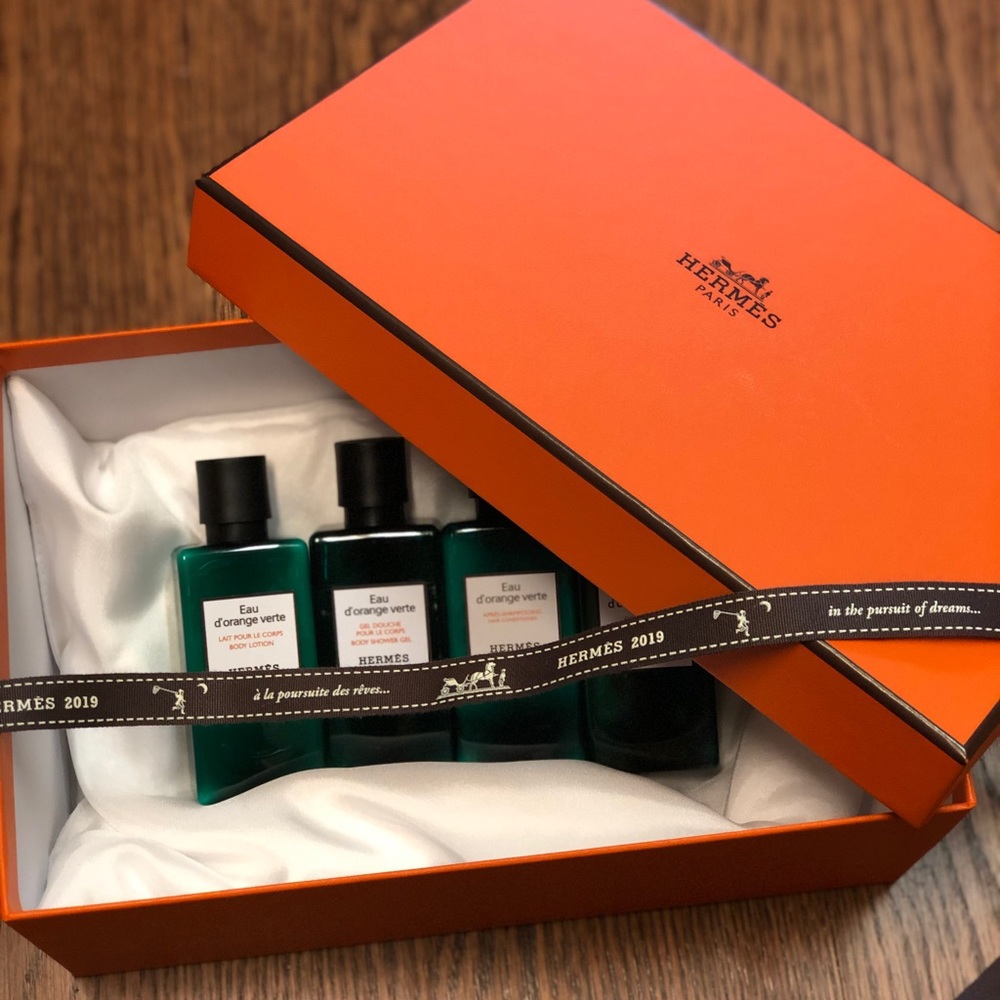 💯 Authentic Hermes gift set